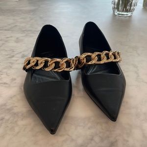 Zara chain flats